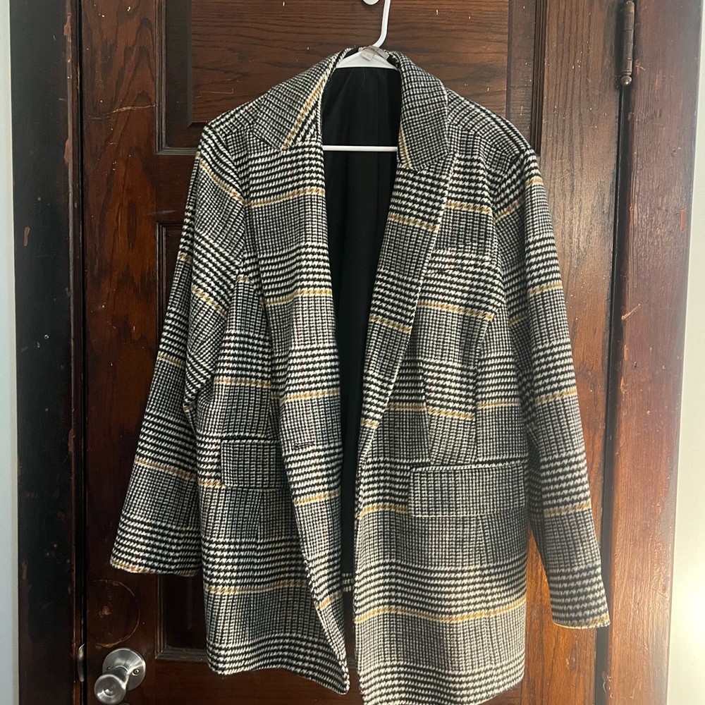 Stylish Plaid Blazer
